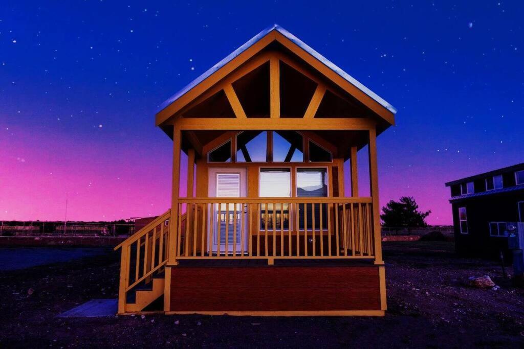 081 Tiny Nr Grand Canyon South Rim Sleeps 8 *